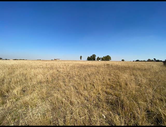 21,568M² VACANT LAND FOR SALE IN SHERMAN PARK